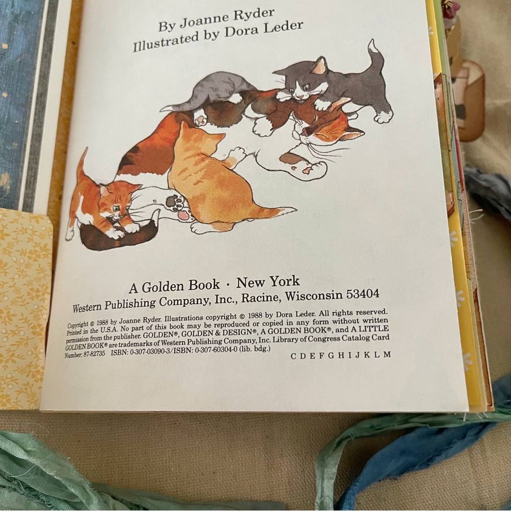 Junk Journal My Little Golden Book About Cats Little Golden Book - Picture 4 of 15